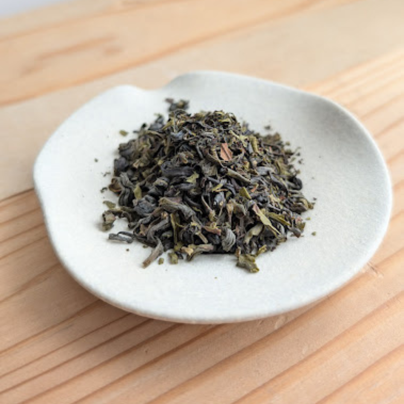 Feuilles de thé oolong japonais, cultivar rare